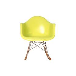 儿童版伊姆斯摇椅 伊姆斯夫妇 Charles & Ray Eames 伊姆斯夫妇